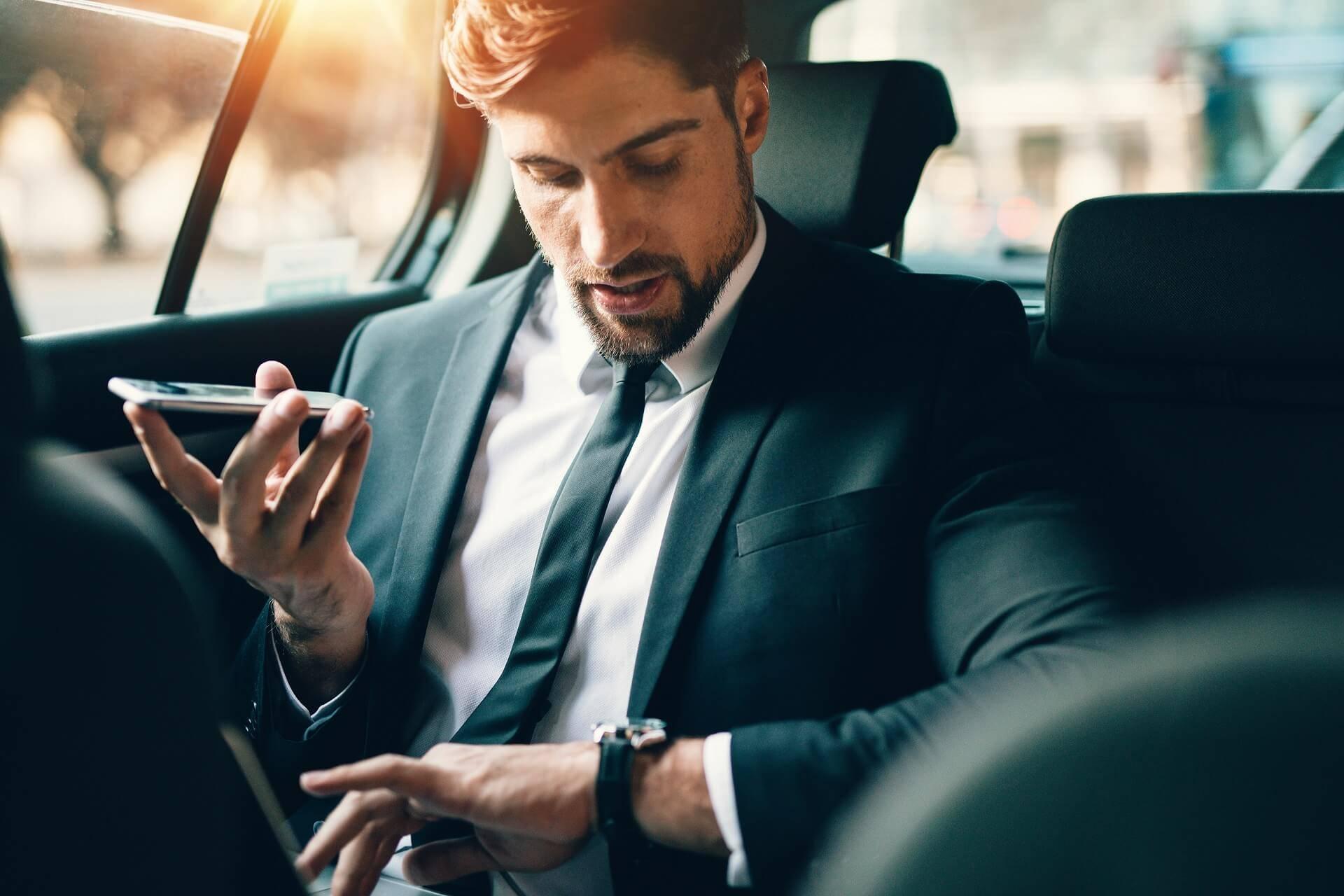 Major Benefits of Choosing Corporate Car Service in Chicago
