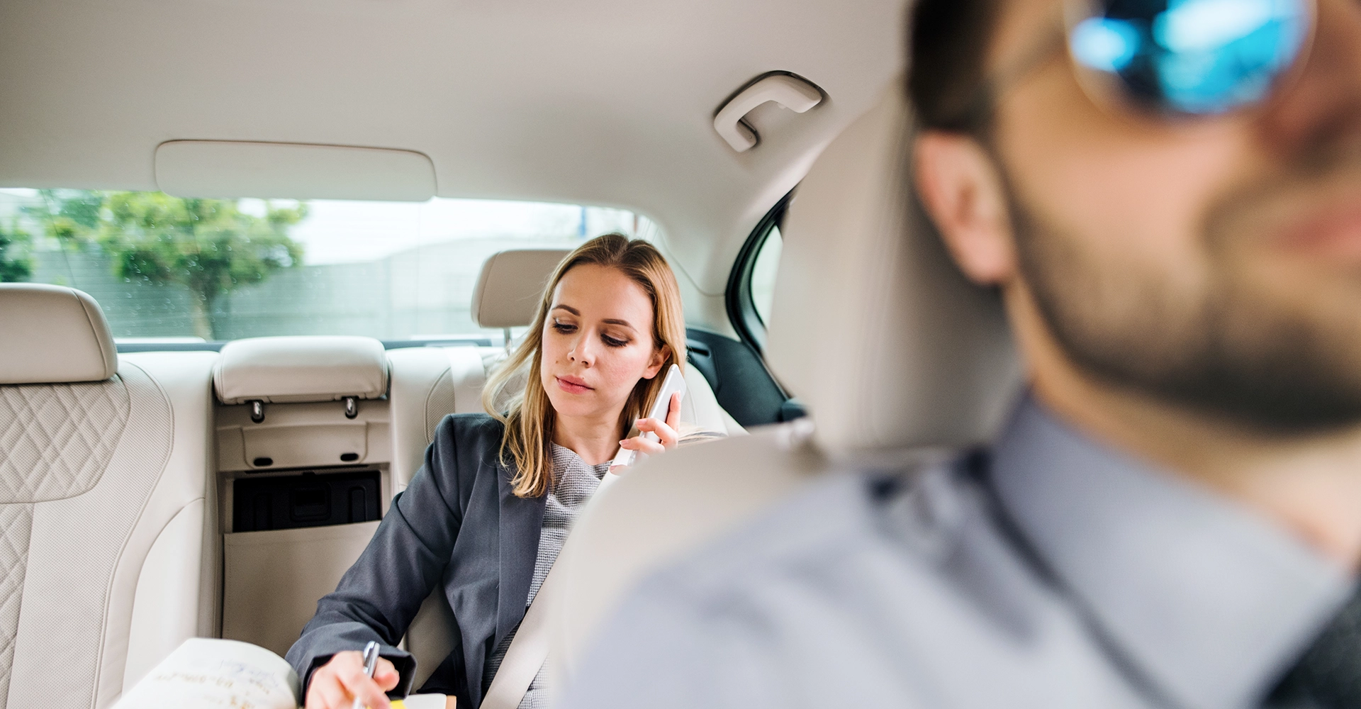 Chicago limo transportation | Luxury Black car service